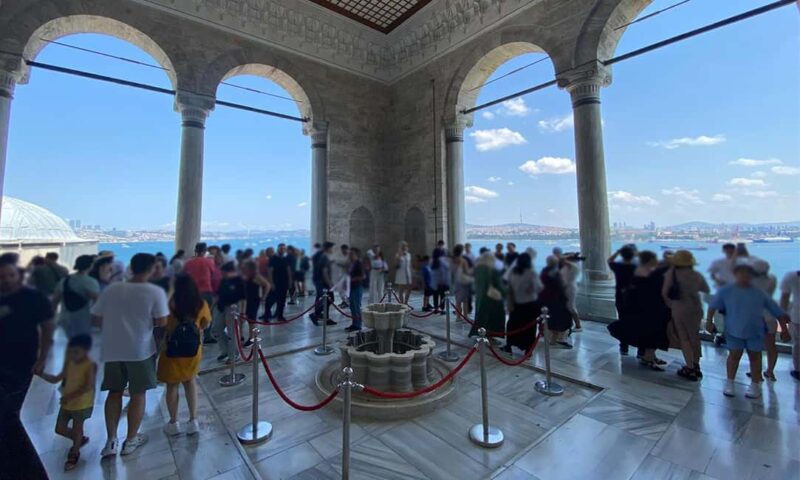 Topkapi Palace & Hagia Sophia Tickets + Audio Guide - Visiting the Topkapi Palace and the Harem Section