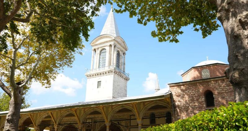 Topkapi Palace & Harem Tour + Bosphorus & Golden Horn Cruise - Accessibility and Physical Considerations