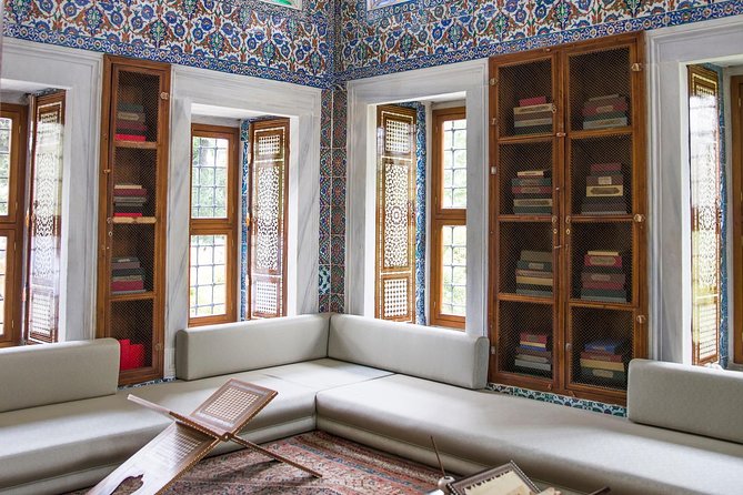 Topkapi Palace Skip-The-Line Entry with Guided Tour - Tour Timing Options and Flexibility