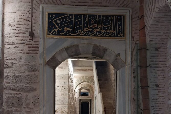 Topkapi Palace with Harem Walking Tour with Guide - Exploring the Topkapi Palace Museum and Its Treasures