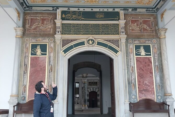 Topkapi Palace with Harem Walking Tour with Guide - The Practicalities of the Tour Experience