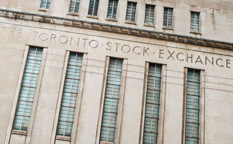 Toronto: 2-Hour Downtown Walking Tour - The Role of Expert Guides in Enhancing the Experience