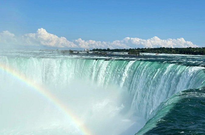 Toronto Car Tour with Sandhurst Highlights - Journey Behind the Falls: A Unique Perspective
