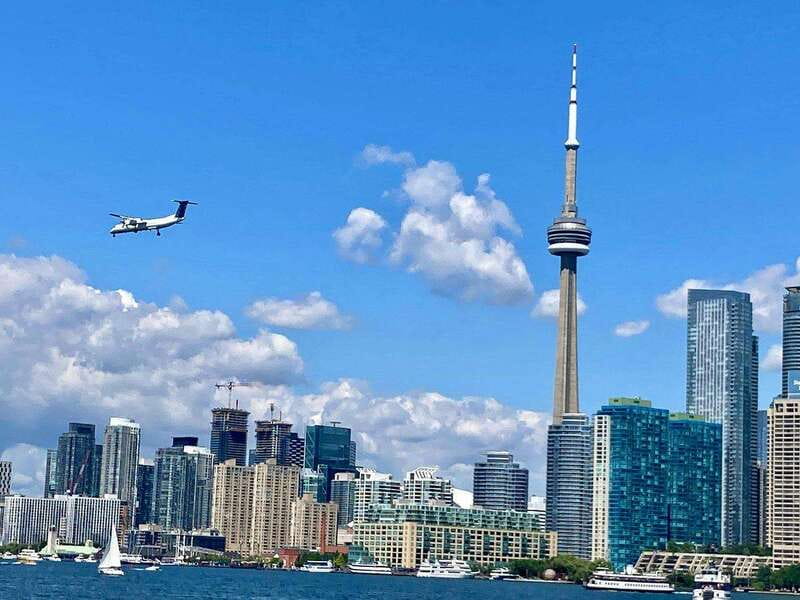 Toronto: City Views Harbor Cruise - Explore Toronto from the Water with a 60-Minute Harbor Cruise