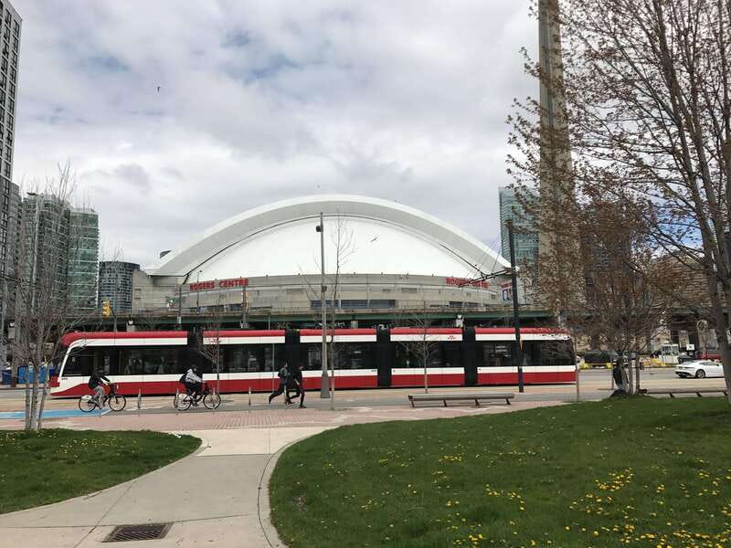 Toronto: City Walking Tour - Walking Through Toronto’s Entertainment District and Beyond