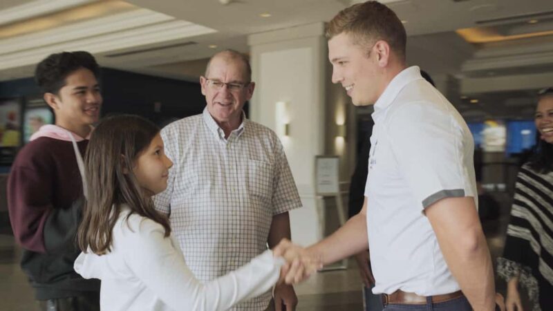 Toronto Downtown Walking Tour With Tower and Harbour Cruise - Walking Along the Toronto Waterfront to the Harbour