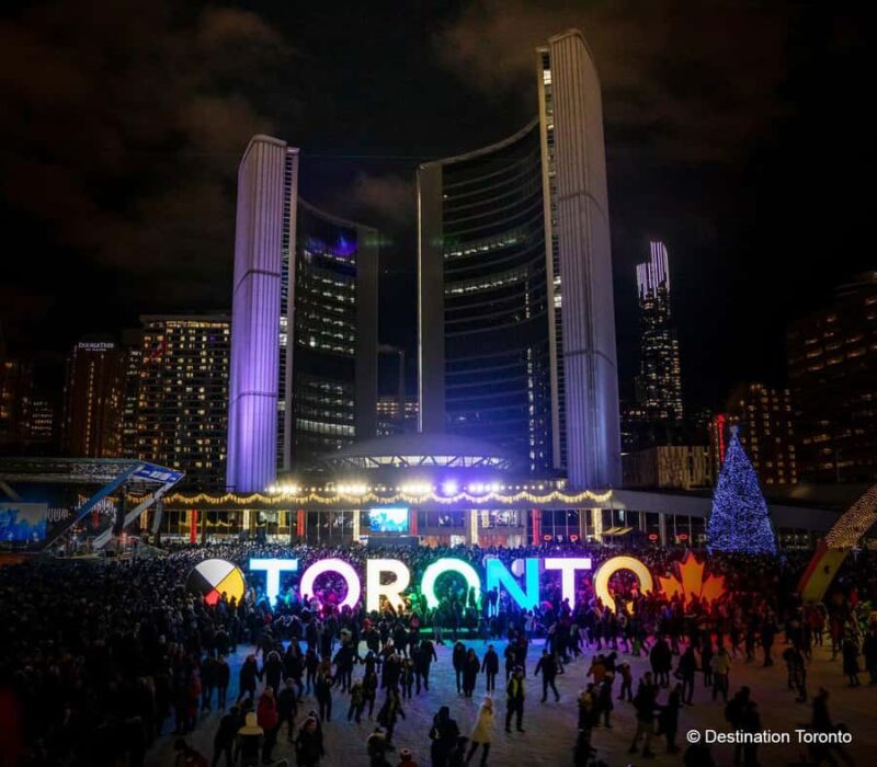 Toronto: Guided City Sightseeing Festive Lights Bus Tour - Spectacular Holiday Light Displays in Toronto