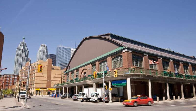 Toronto: Highlights & Hidden Gems Private Tour With a Local - A Fully Customized Experience with a Local Host