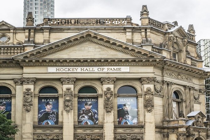 Toronto Highlights Walking Tour with CN Tower & Harbour Boat Ride - Small Group Tour with Expert Guides