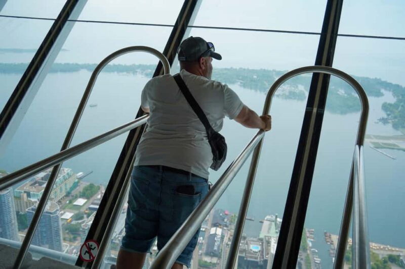 Toronto Highlights Walking Tour with Tower Entry - Ascending the CN Tower for Breathtaking Views