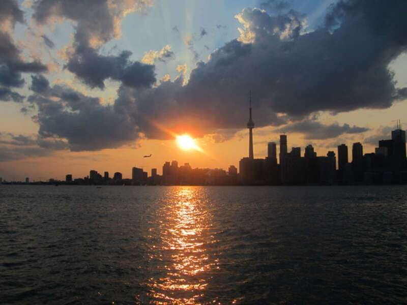 Toronto Islands: Morning or Twilight 3.5-Hour Bike Tour - Timing: Morning and Twilight Options