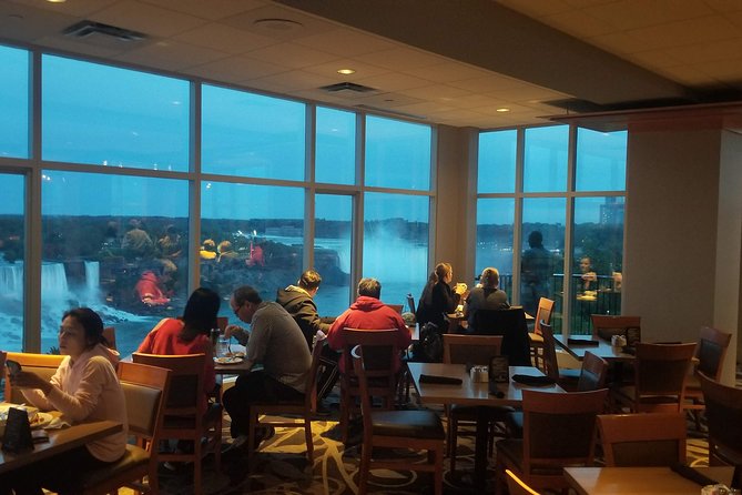 Toronto: Niagara Falls Day Tour with Boat option - Key Points