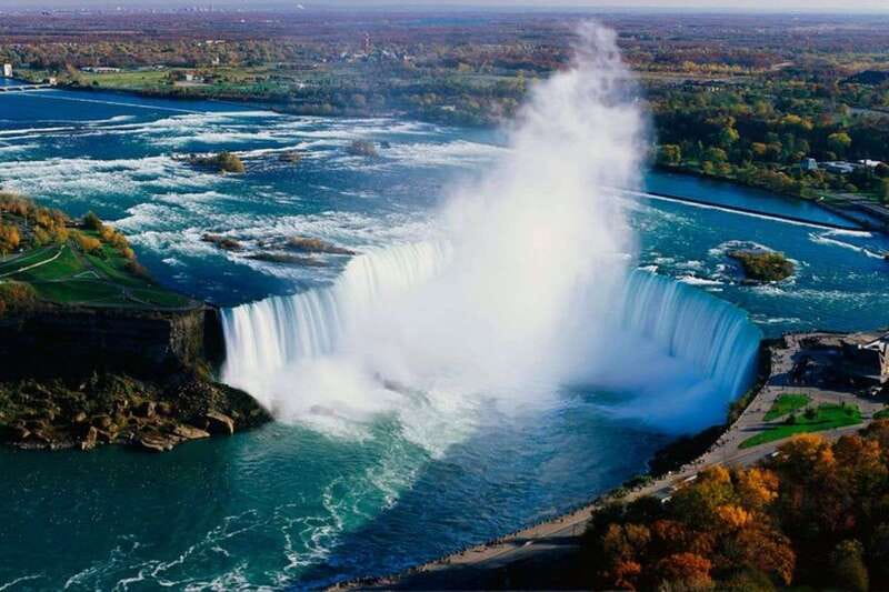Toronto: Niagara Falls Day Tour with Hornblower Cruise - Tasting Ontario’s Finest: Maple Syrup and Chocolates