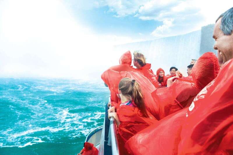 Toronto: Niagara Falls Day Tour with Niagara City Cruise - Discover the Power and Beauty of Niagara Falls on a Full-Day Tour from Toronto