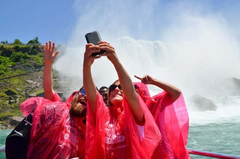 Toronto: Niagara Falls Evening Tour with Fireworks - Optional Dining and Upgrades for a Luxurious Evening