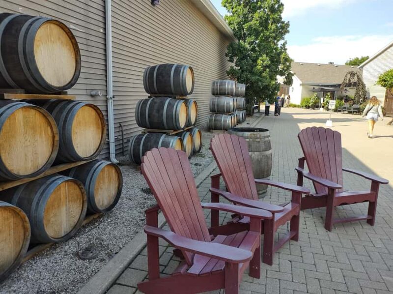 Toronto: Niagara Falls Private Custom Tour - Visiting Niagara Wineries for Tasting Experiences