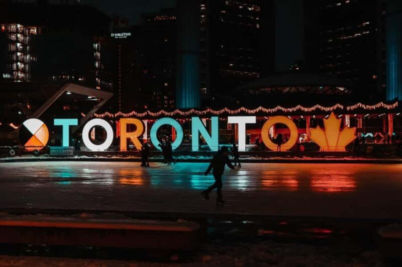 Toronto: Night City Tour - Private. - Discover Torontos Nighttime Charm in a Private Setting