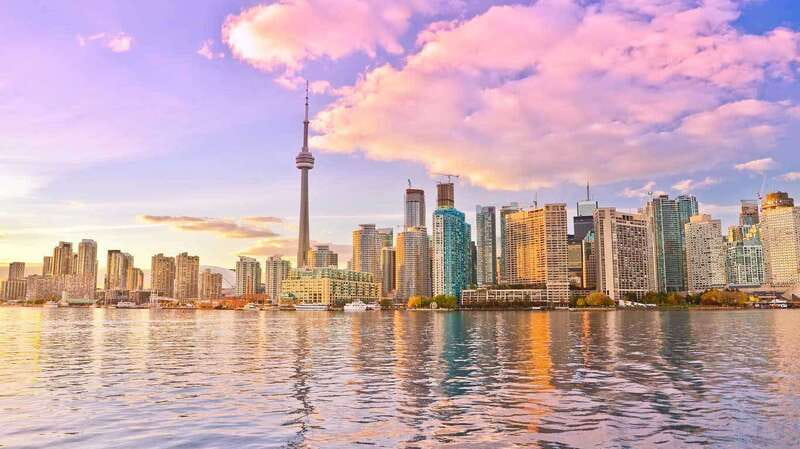 Toronto: Premium Harbor Cruise with Lunch, Brunch, or Dinner - Toronto: Premium Harbor Cruise with Lunch, Brunch, or Dinner