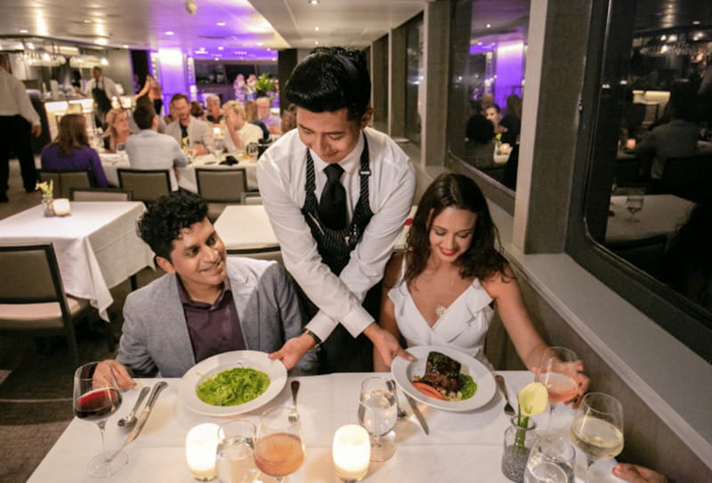 Toronto: Premium Harbor Cruise with Lunch, Brunch, or Dinner - Drinks and Entertainment Options