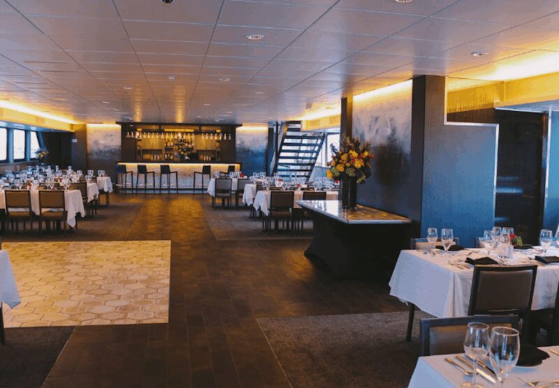 Toronto: Premium Harbor Cruise with Lunch, Brunch, or Dinner - Toronto Harbor Cruise: A Relaxing, Scenic Dining Experience
