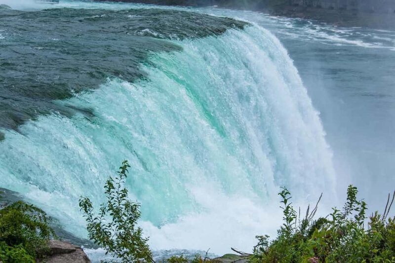 Toronto: Private Niagara Tour & Shopping at Niagara Outlet - Explore Niagara Falls and Surroundings with a Private Guided Tour from Toronto
