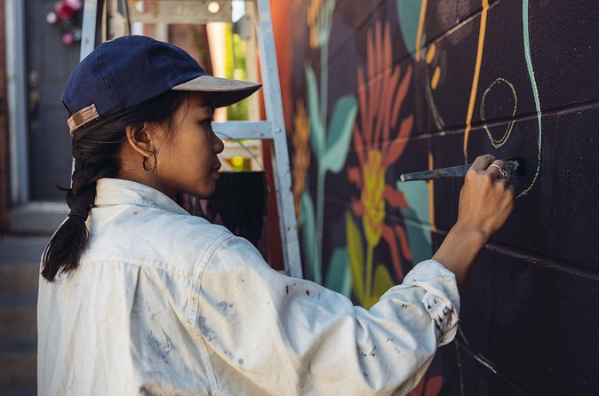 Toronto Street Art Private Walking Tour with a Guide - Who Guides the Toronto Street Art Tour?