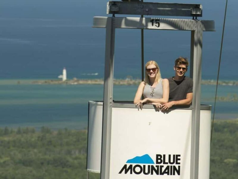 Toronto: Voyage Blue Mountain Village Private Day Trip - Key Points