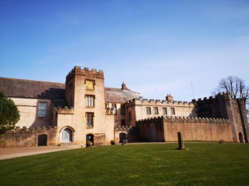 Torquay: The extraordinary life of Agatha Christie tour - The Story of Agatha Christies Mysterious Disappearance