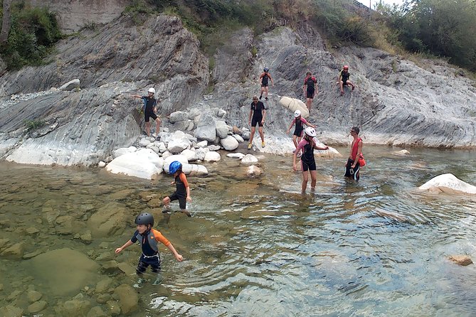 Torrentismo: Climbing up through the river - The Equipment: Helmets, Wetsuits, and Safety Gear