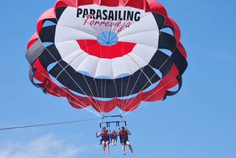 Torrevieja: parasailing experience - Key Points