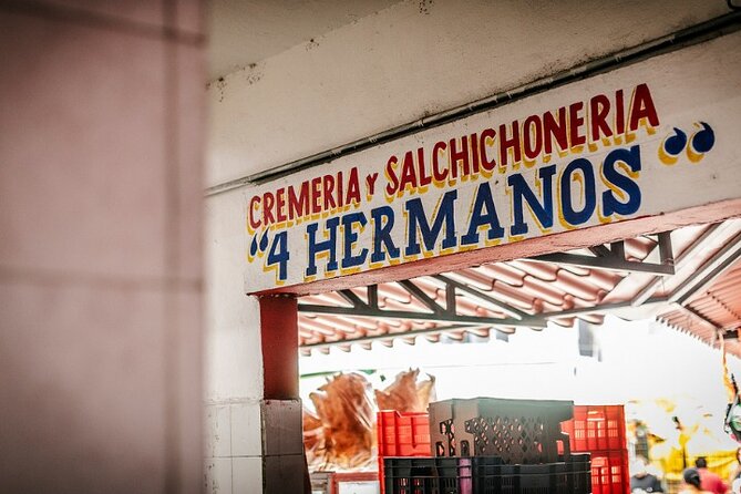 Tortilla Trails Food Tour with 15 Tastings - Guide Expertise and Tour Atmosphere