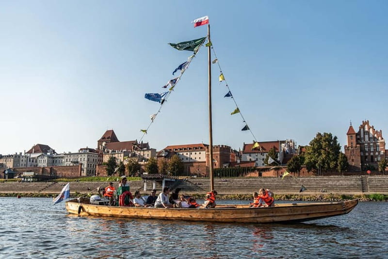 Toru: Sunset on the Vistula From a Traditional Boat. - What Makes the Sunset Cruise Special