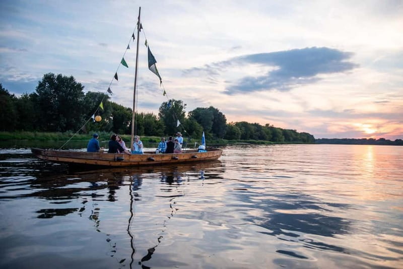 Toru: Sunset on the Vistula From a Traditional Boat. - Booking and Flexibility