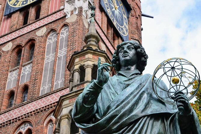 Torun - City of Copernicus Private Tour - Discover the Regional Museum in Torun at the Old Town Hall