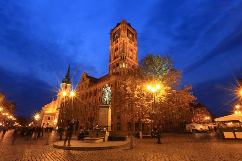 Torun Copernicus Trail and Old Town Private Walking Tour - Value and Flexibility of the Tour