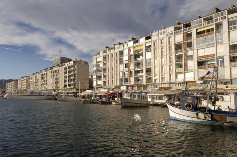Toulon: Express Walk with a Local in 60 minutes - Discover Toulon in Just 60 Minutes with a Local