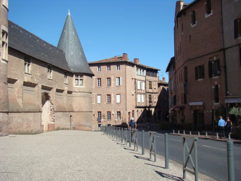 Toulouse to Carcassonne & Albi: Private Sightseeing Tour - Exploring the Medieval Fortress of Carcassonne