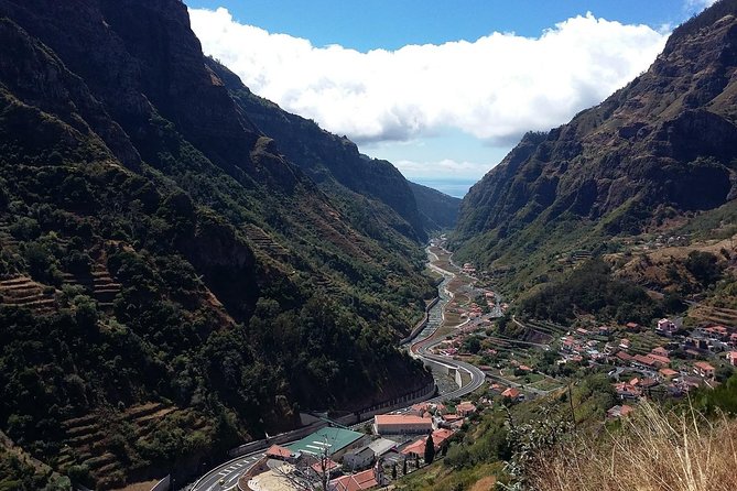 Tour - 8 Villages to the West - Discovering São Vicente’s Lava Caves and Village Charm
