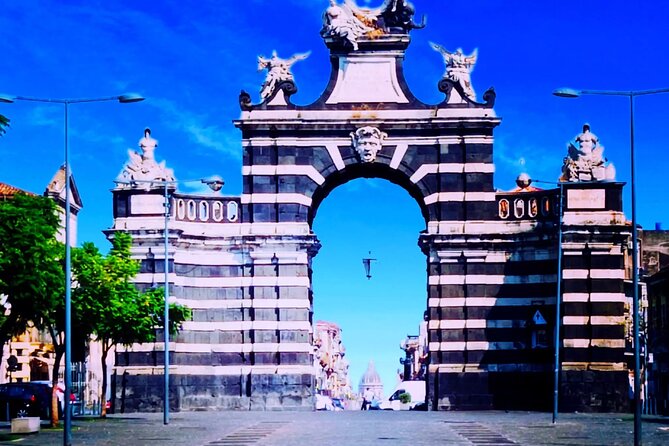 Tour Acitrezza and Acicastello Daily departures from Catania - Walking Along Acitrezza’s Seafront and Sea Stacks