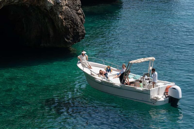 Tour alle Grotte di Santa Maria di Leuca 3 Ore - Swimming and Snorkeling in Clear Waters