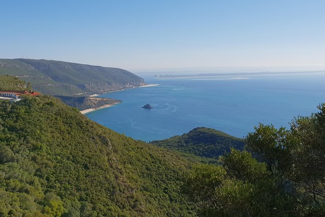 Tour Arrábida / Azeitão - Exploring the Natural Park of Arrábida’s Stunning Landscape