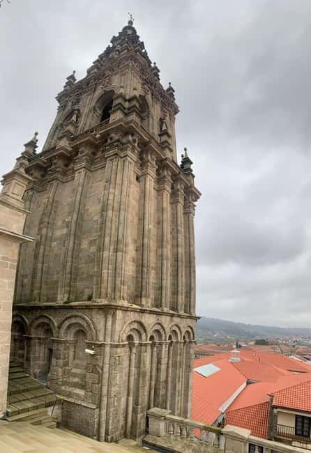 Tour Cathedral of Santiago with roofs & Portico de la Gloria - Visiting the Cathedral Museum: Artifacts and Religious Treasures