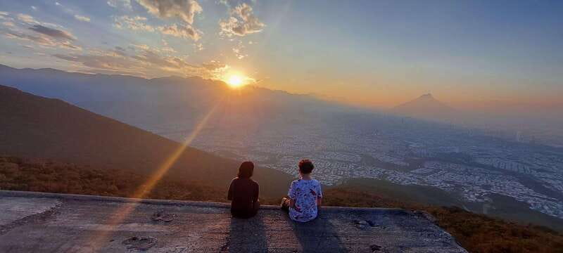 Tour "Cerro de la Silla" + Guía + Traslados - Exploring La Virgen, Los 10 Mandamientos, and Las Ruinas del Antiguo Teleférico