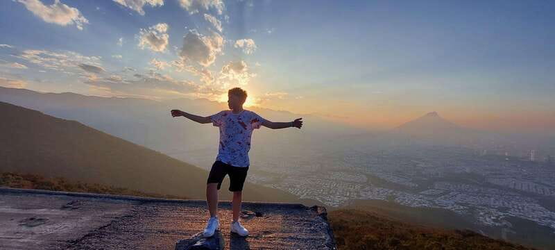 Tour "Cerro de la Silla" + Guía + Traslados - The Guide’s Role and Tour Experience