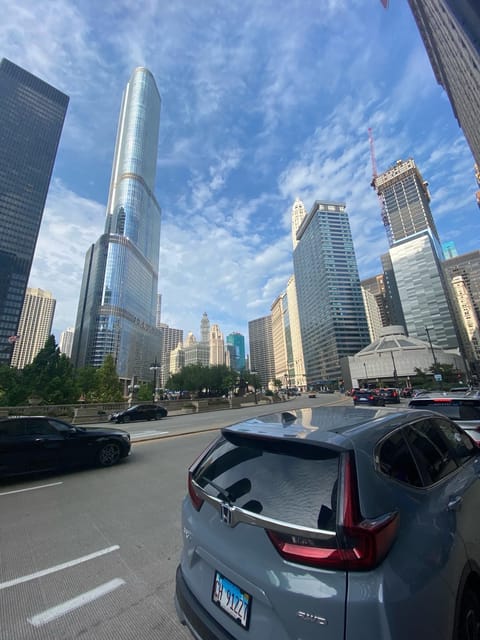 Tour Chicago LGBTQ+ Style - The Tour Ends at a Local Pub with Free Mimosas