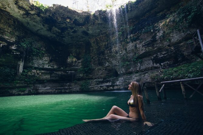 Tour Chichen Itza, 2 Cenotes, and Valladolid from Cancun - Key Points