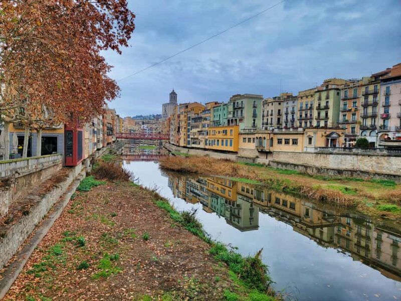 Tour Connect Girona - Personal guide & audio in your language - Gironas Central Meeting Point at the Basilica of Sant Feliu