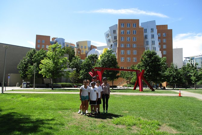 Tour de Cambridge Guided Bicycle Tour - Visiting MIT: Architectural Marvels and Campus Highlights