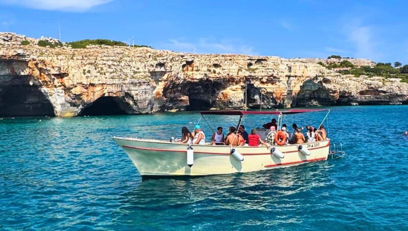 Tour di 2 ore alle Grotte di S. M. di Leuca - Discover the Caves of Santa Maria di Leuca on a 2-Hour Boat Tour