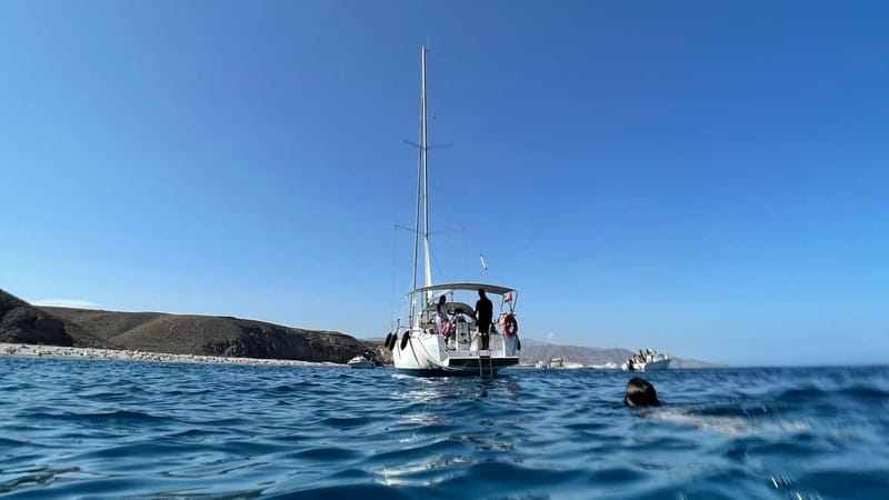 Tour en velero por el Cabo de Gata - Watching for Dolphins and Marine Encounters